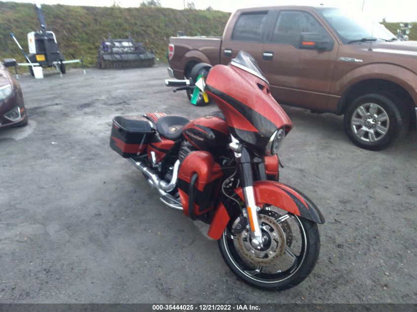 1HD1PXF13HB953437 HARLEY-DAVIDSON FLHXSE CVO STREET GLIDE 2017