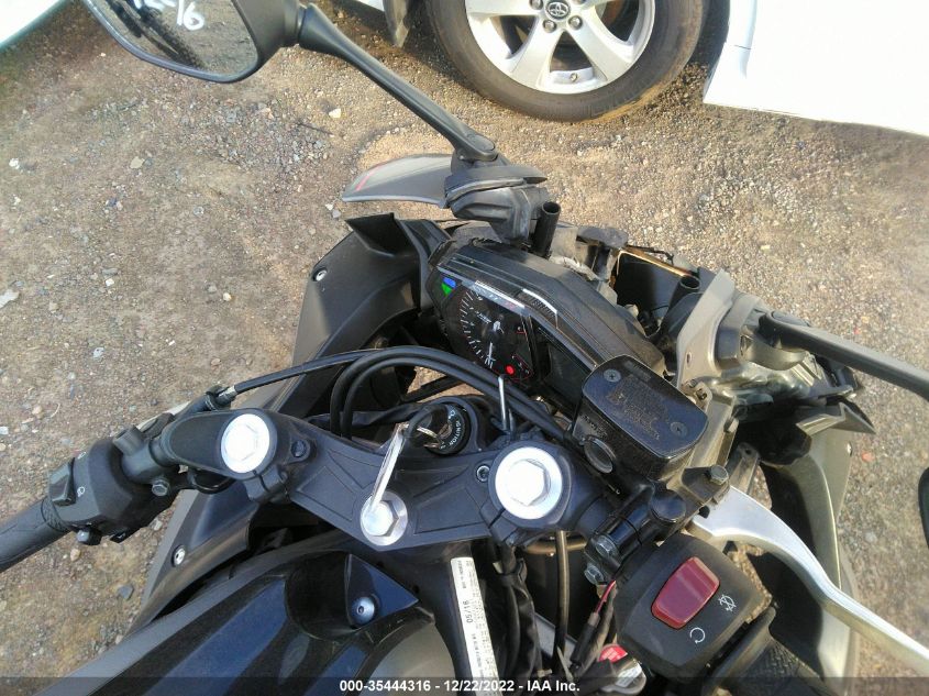 2016 YAMAHA YZFR3 MH3RH06Y0GK013196