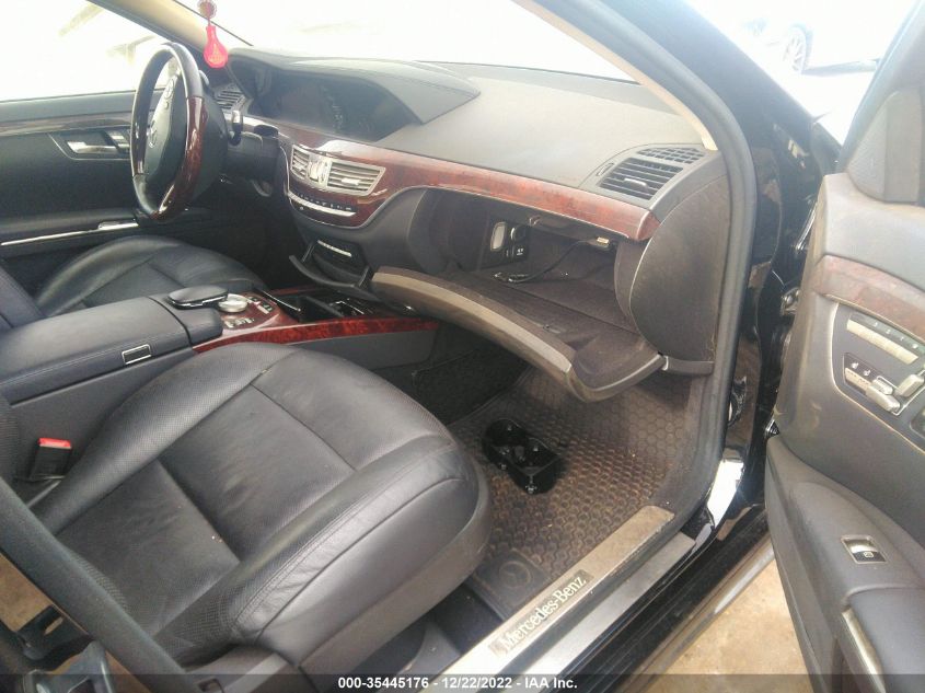 2013 MERCEDES-BENZ S-CLASS S 550 - WDDNG7DB8DA510401