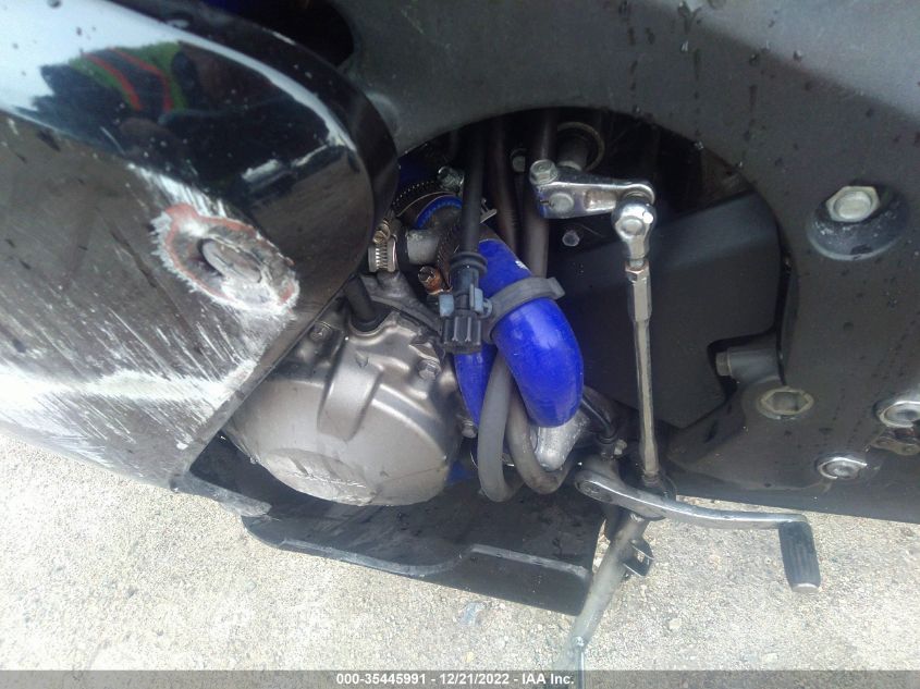 2004 HONDA CBR600 RR JH2PC37024M102810