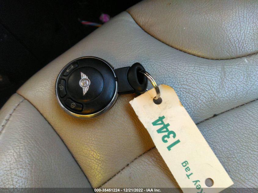 2013 MINI COOPER HARDTOP WMWSU3C56DT370666