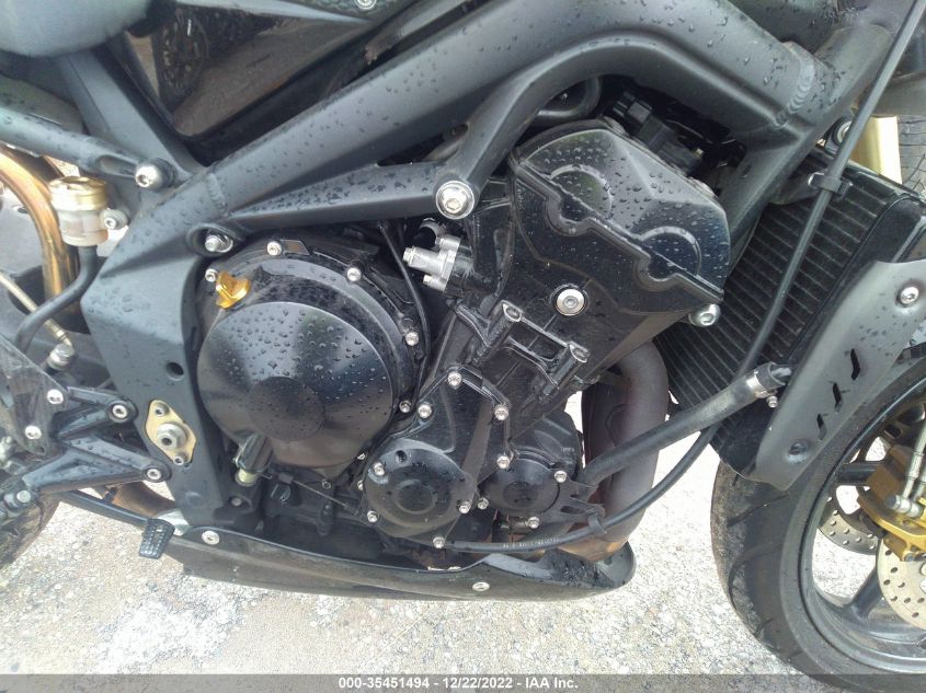 2009 TRIUMPH MOTORCYCLE STREET TRIPLE 675 SMTD01NE49J377290