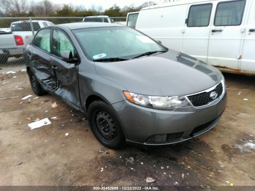 VIN KNAFU4A2XD5717923 2013 KIA FORTE no.1