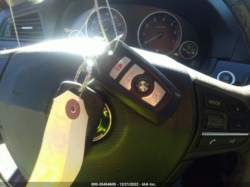 2013 BMW 5 SERIES 528I XDRIVE WBAXH5C50DDW15168