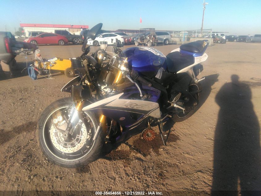 2011 YAMAHA YZFR6 C JYARJ16Y2BA004857