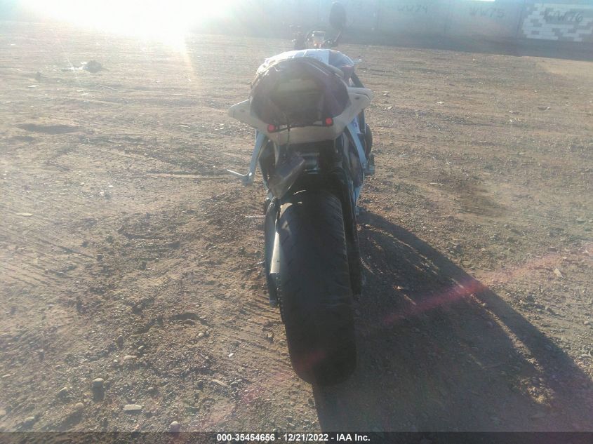 2011 YAMAHA YZFR6 C JYARJ16Y2BA004857