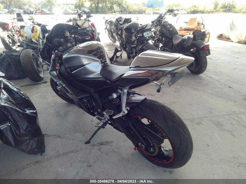 2006 SUZUKI GSX-R1000 JS1GT76A462106246