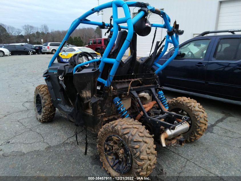 2019 CAN-AM COMMANDER 800R XT 3JBKKAN24KJ000669