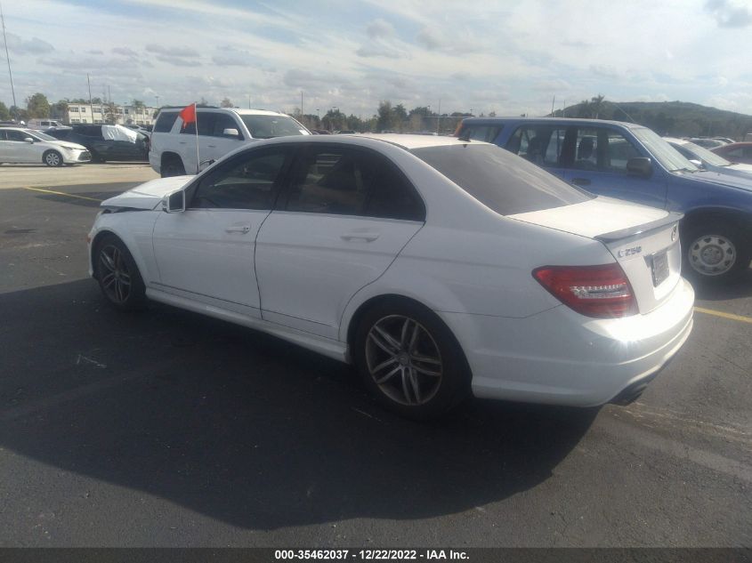 2013 MERCEDES-BENZ C-CLASS C 250 WDDGF4HB0DR300719