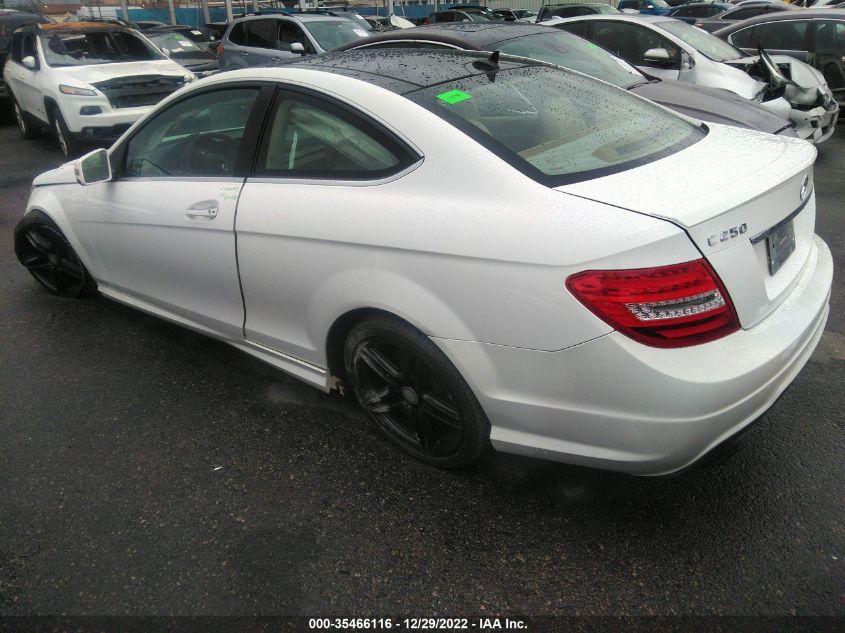 2014 MERCEDES-BENZ C-CLASS C 250 - WDDGJ4HB4EG300976