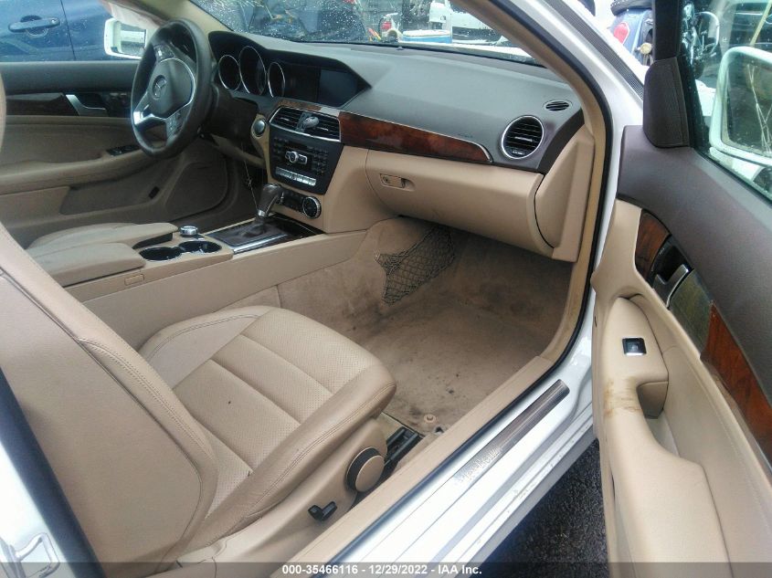 2014 MERCEDES-BENZ C-CLASS C 250 - WDDGJ4HB4EG300976