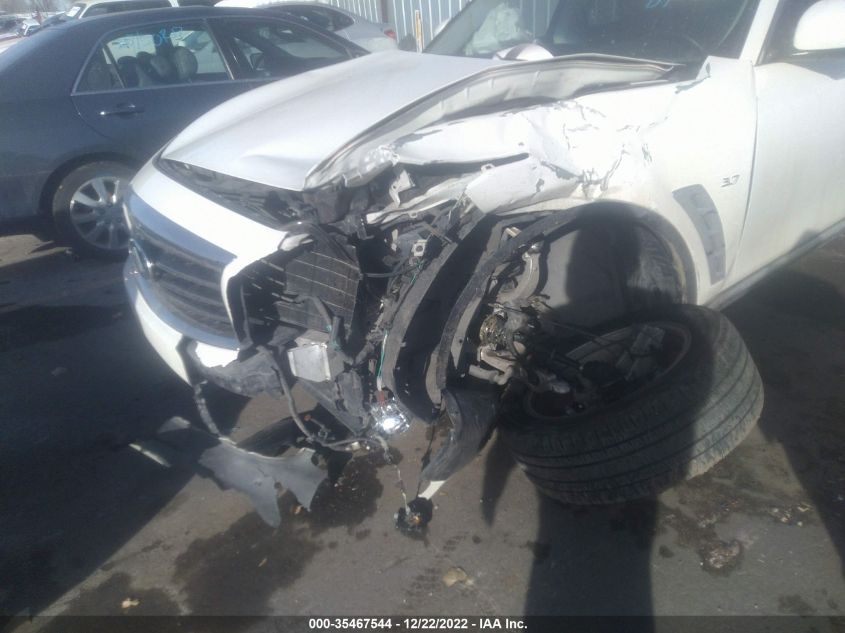 2014 INFINITI QX70 JN8CS1MW9EM412210
