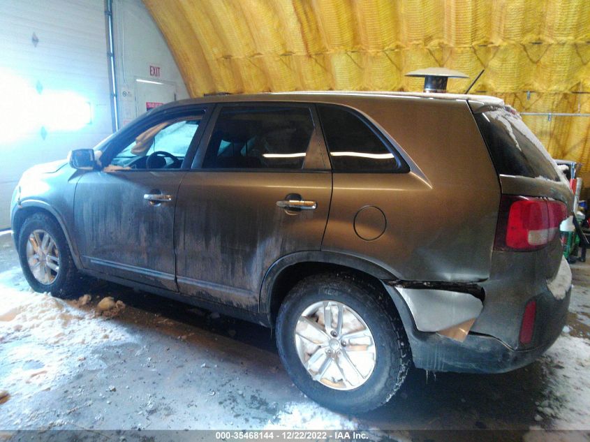 2014 KIA SORENTO LX - 5XYKT3A64EG547097