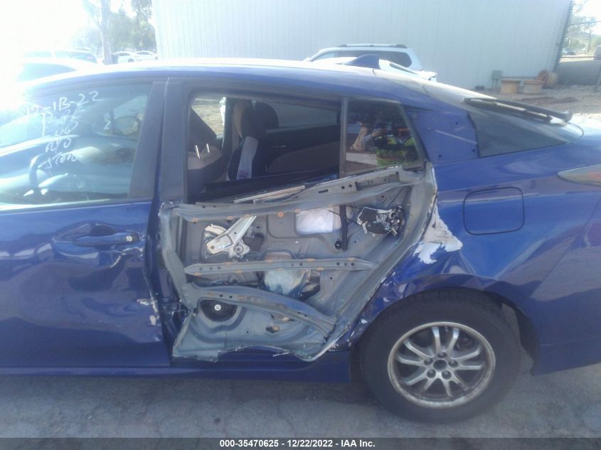 2016 TOYOTA PRIUS FOUR - JTDKARFU9G3519433