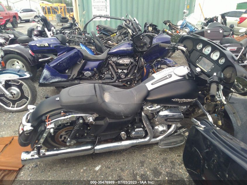 2017 HARLEY-DAVIDSON FLHXS STREET GLIDE SPECIAL 1HD1KRC11HB657878