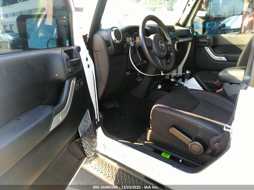 2013 JEEP WRANGLER SAHARA 1C4GJWBG5DL513788