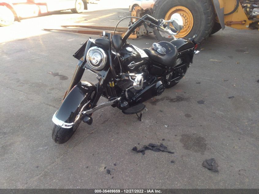 2019 HARLEY-DAVIDSON FLHCS 1HD1YBK20KB062768