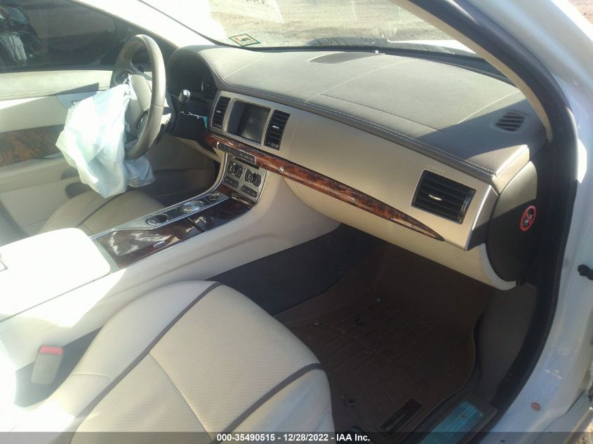 2013 JAGUAR XF V6 AWD SAJWJ0EF8D8S84538