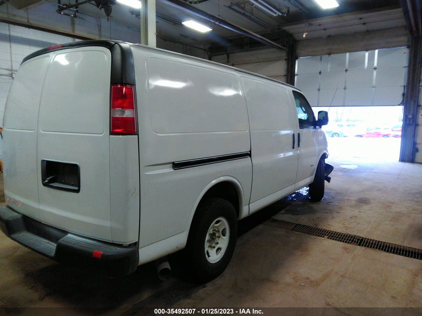 VIN 1GCWGAF13J1339682 2018 CHEVROLET EXPRESS CARGO VAN