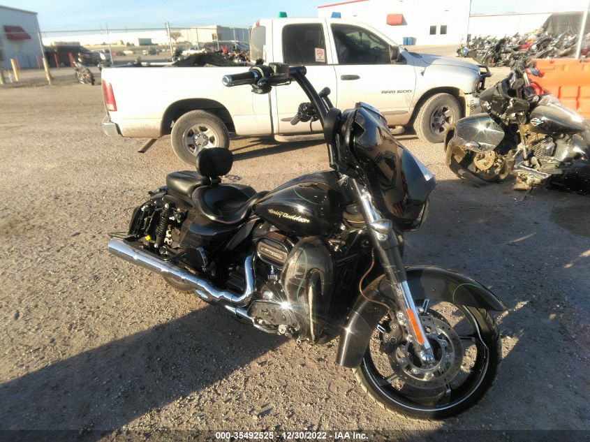 1HD1PXF17HB954185 HARLEY-DAVIDSON FLHXSE CVO STREET GLIDE 2017