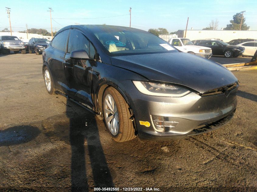 5YJXCBE22HF077266 TESLA MODEL X 90D/75D/100D 2017