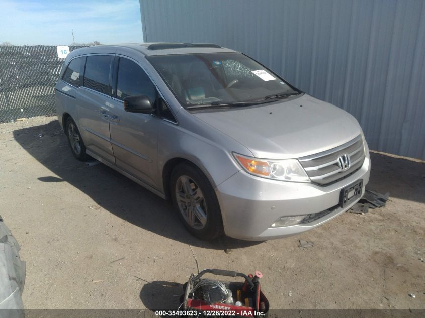 VIN 5FNRL5H90DB040990 2013 HONDA ODYSSEY no.1