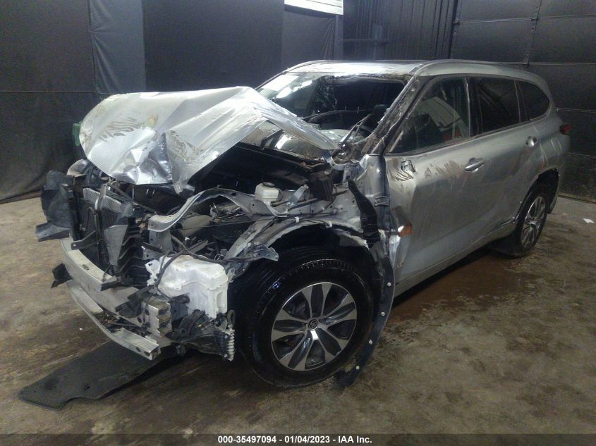 2020 TOYOTA HIGHLANDER XLE 5TDHZRBH5LS500401