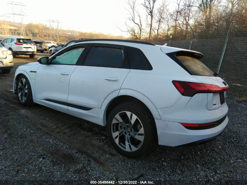 2022 AUDI E-TRON PREMIUM WA1AAAGE0NB042490