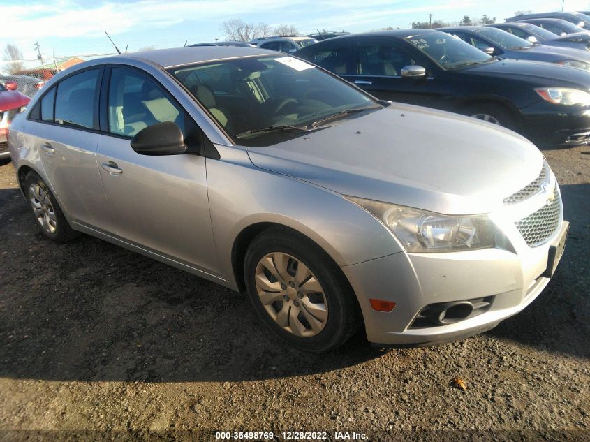 VIN 1G1PA5SH7D7136255 2013 CHEVROLET CRUZE no.1