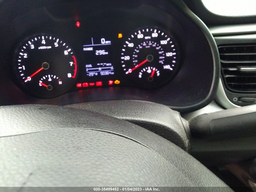 VIN 3KPA24AB5JE059656 2018 KIA RIO LX