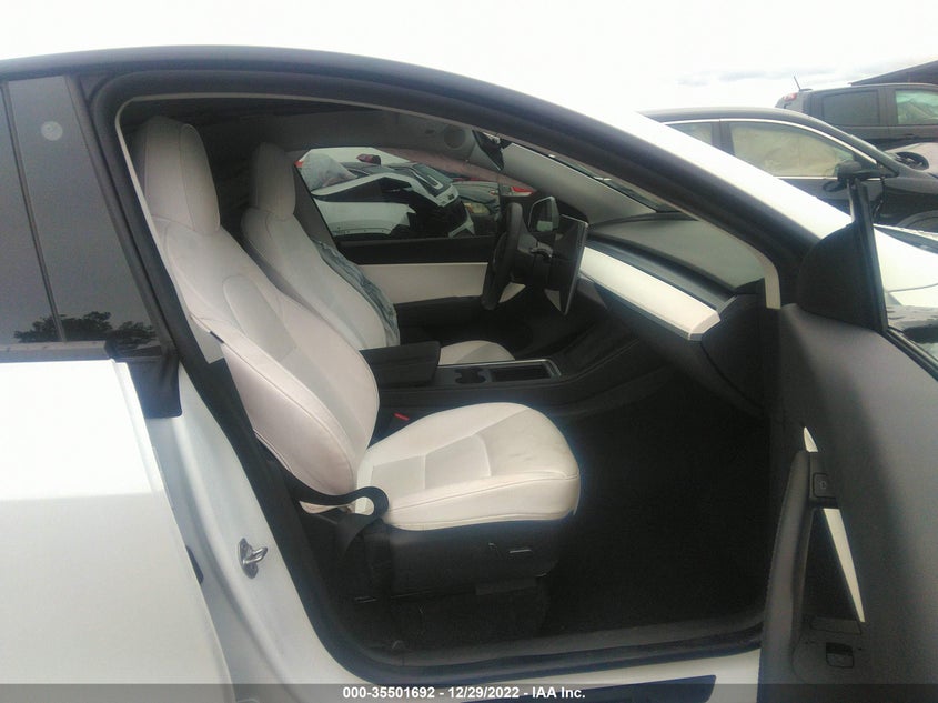 VIN 7SAYGDEF1NF389827 2022 TESLA MODEL Y PERFORMANCE