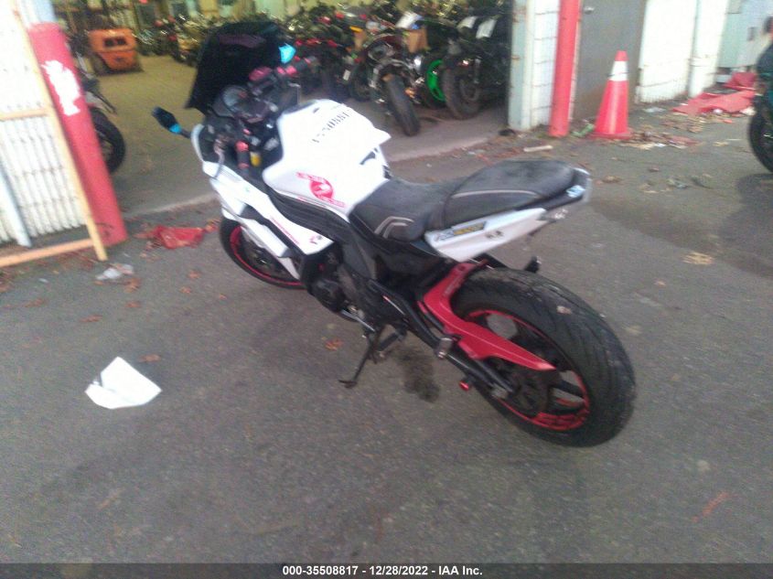 2013 KAWASAKI EX650 E JKAEXEE10DDA12516