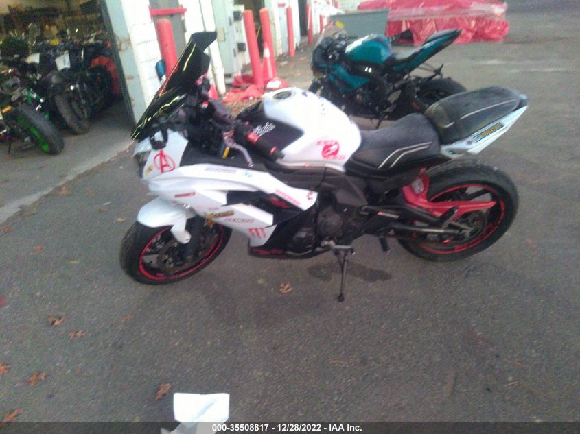 2013 KAWASAKI EX650 E JKAEXEE10DDA12516