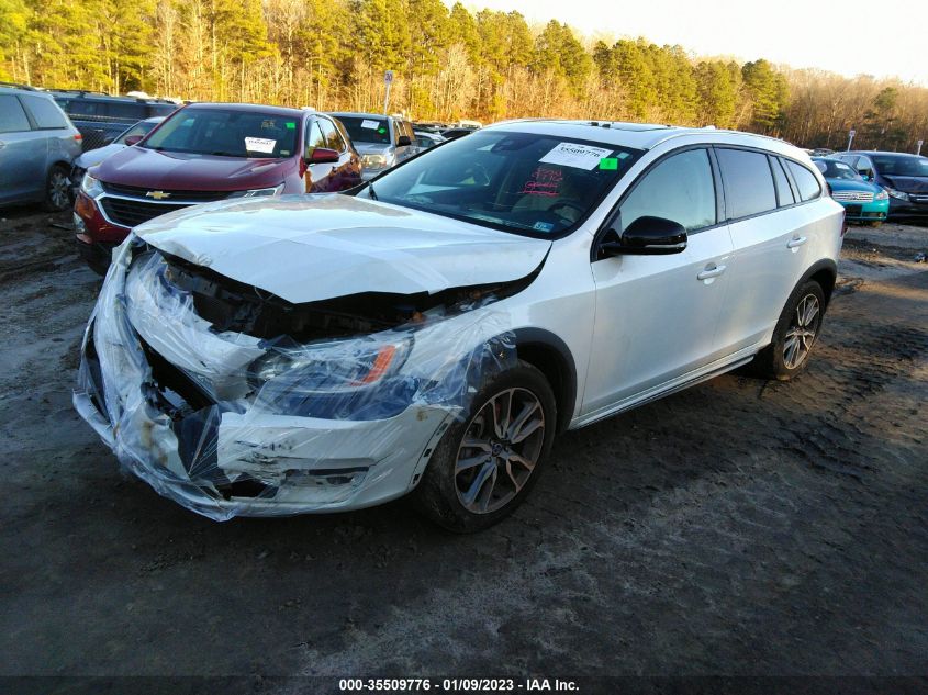 2015 VOLVO V60 CROSS COUNTRY T5 YV4612HK4F1000446