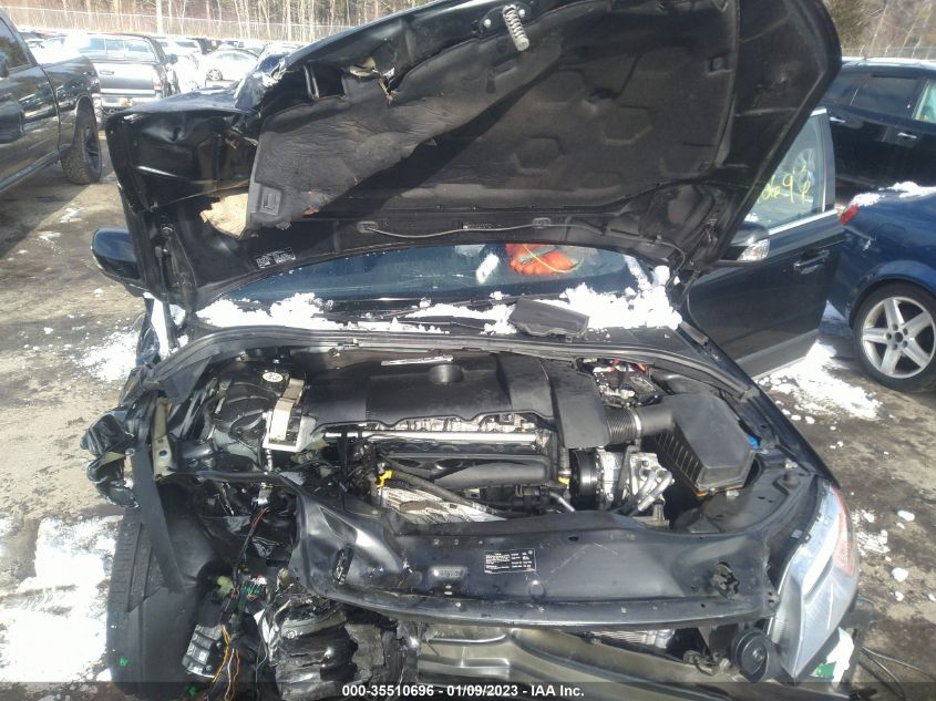 2015 VOLVO XC70 T6 YV4902NK6F1229151