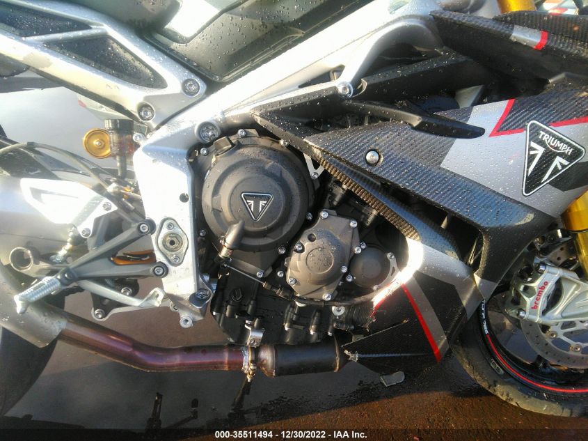 2020 TRIUMPH MOTORCYCLE DAYTONA MOTO2 765 SMTA204KXLJAC3634