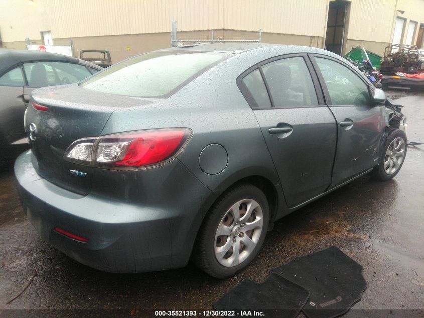 2013 MAZDA MAZDA3 I SPORT - JM1BL1U79D1758156