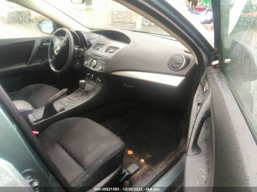 2013 MAZDA MAZDA3 I SPORT - JM1BL1U79D1758156