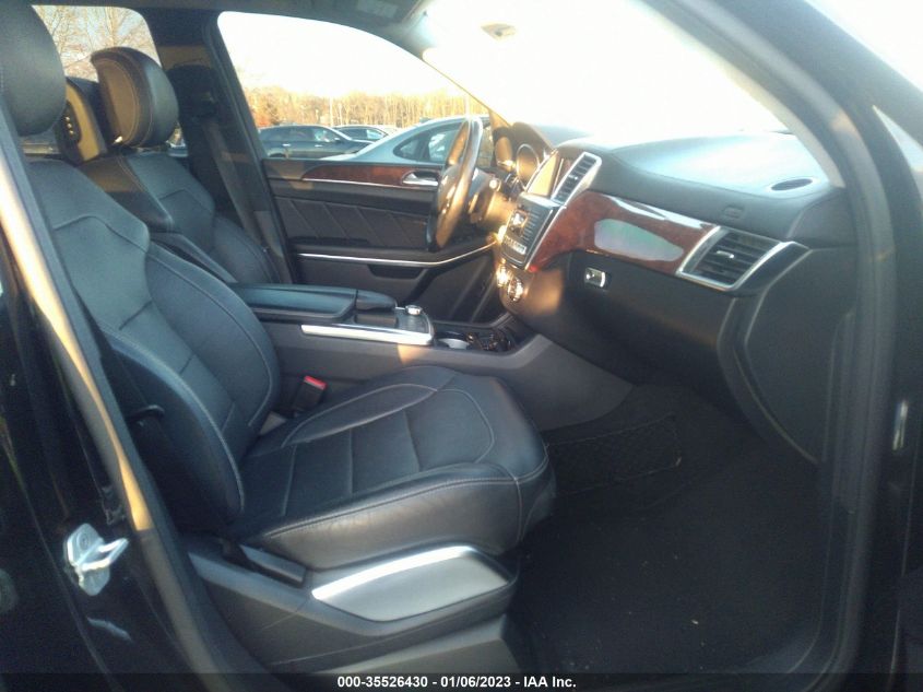 2015 MERCEDES-BENZ GL-CLASS GL 550 4JGDF7DE9FA456723