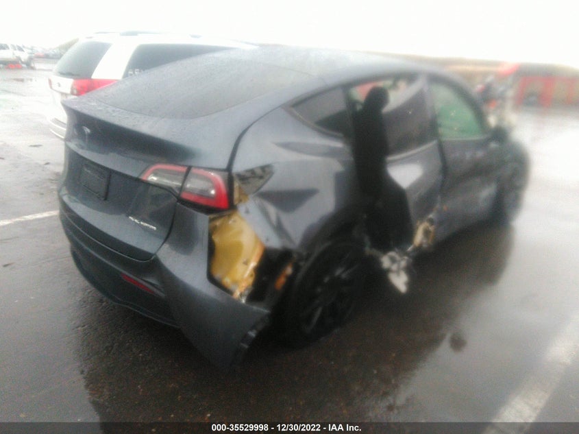 VIN 7SAYGDEE8NF545143 2022 TESLA MODEL Y LONG RANGE
