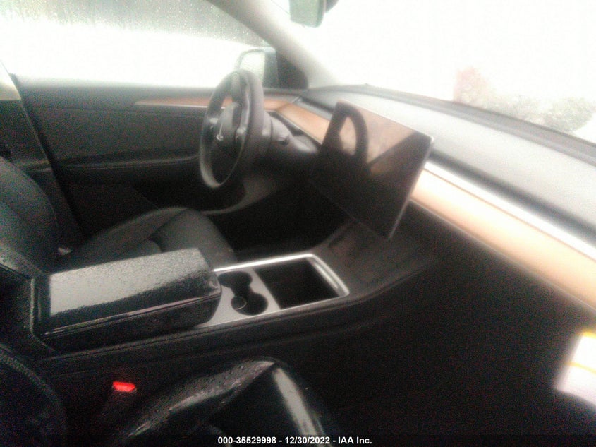 VIN 7SAYGDEE8NF545143 2022 TESLA MODEL Y LONG RANGE