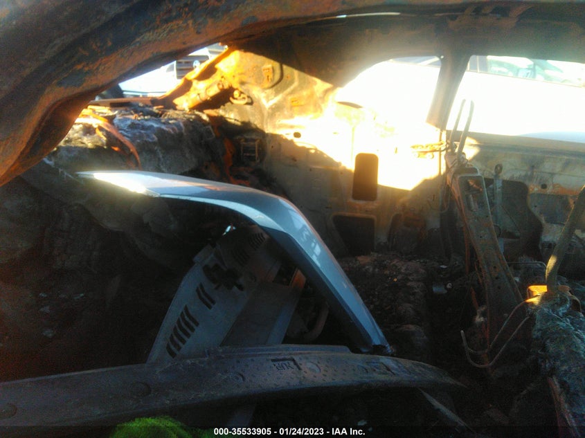 VIN 2C3CDZGG8KH545133 2019 DODGE CHALLENGER SXT
