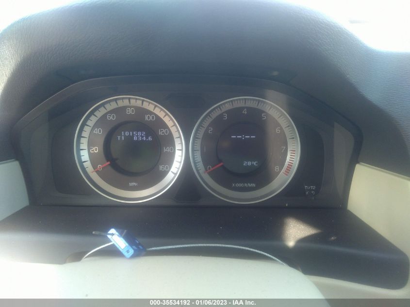 2013 VOLVO XC70 3.2L YV4952BL7D1152091