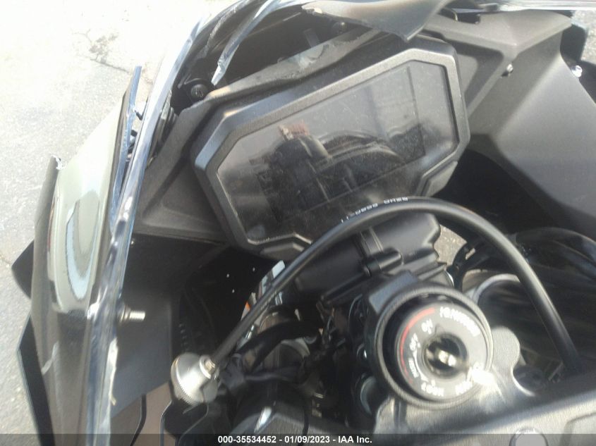 2021 KAWASAKI ZX1002 M JKBZXVM15MA000052