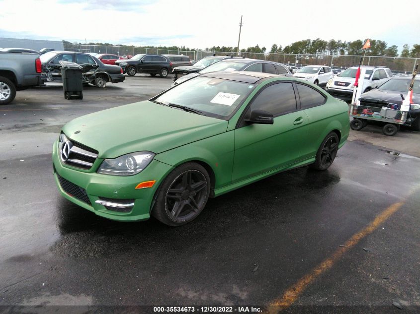 2015 MERCEDES-BENZ C-CLASS C 250 WDDGJ4HB1FG362451