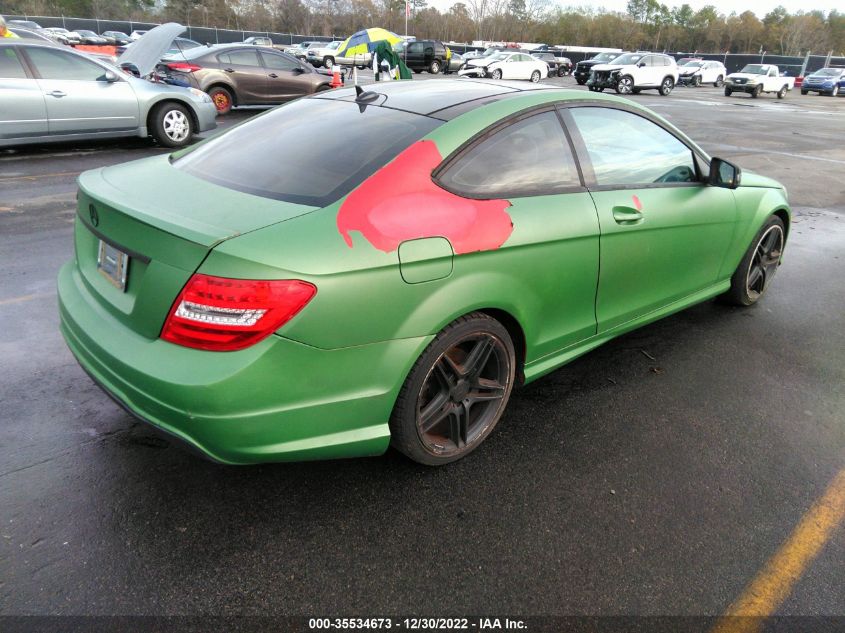 2015 MERCEDES-BENZ C-CLASS C 250 WDDGJ4HB1FG362451