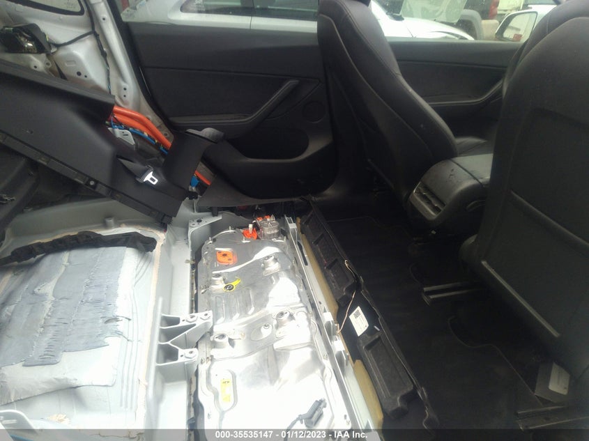 VIN 5YJYGDEE5MF260802 2021 TESLA MODEL Y LONG RANGE