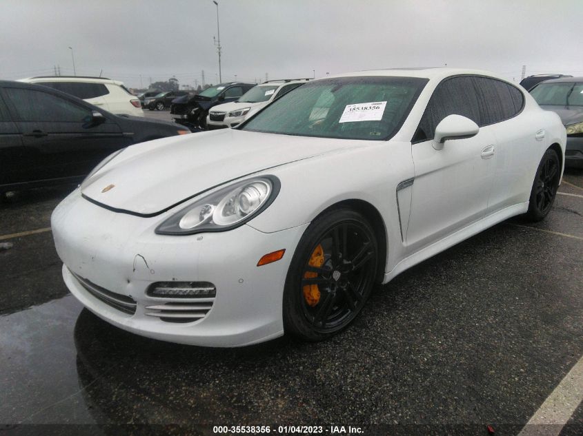 2013 PORSCHE PANAMERA - WP0AA2A74DL015744