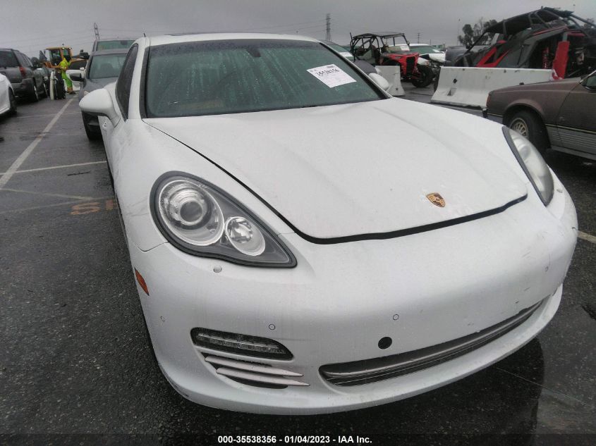 2013 PORSCHE PANAMERA - WP0AA2A74DL015744