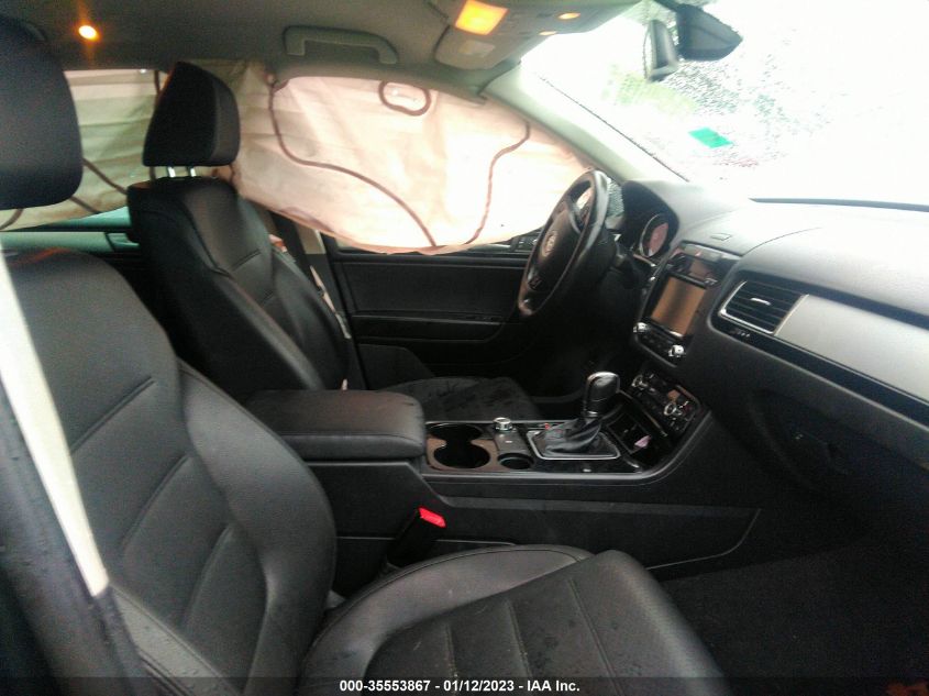 2014 VOLKSWAGEN TOUAREG SPORT WVGEF9BP8ED008913